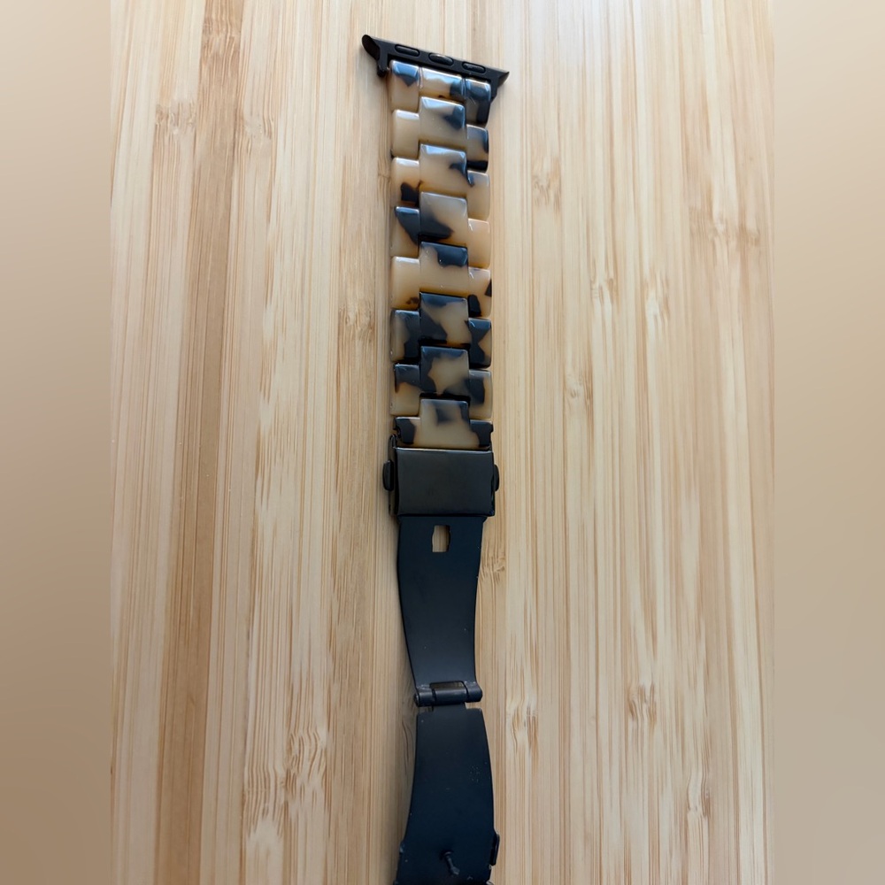 Quince Acetate Smartwatch Band Tan Tortoise 44 mm - 49 mm - Picture 4 of 7